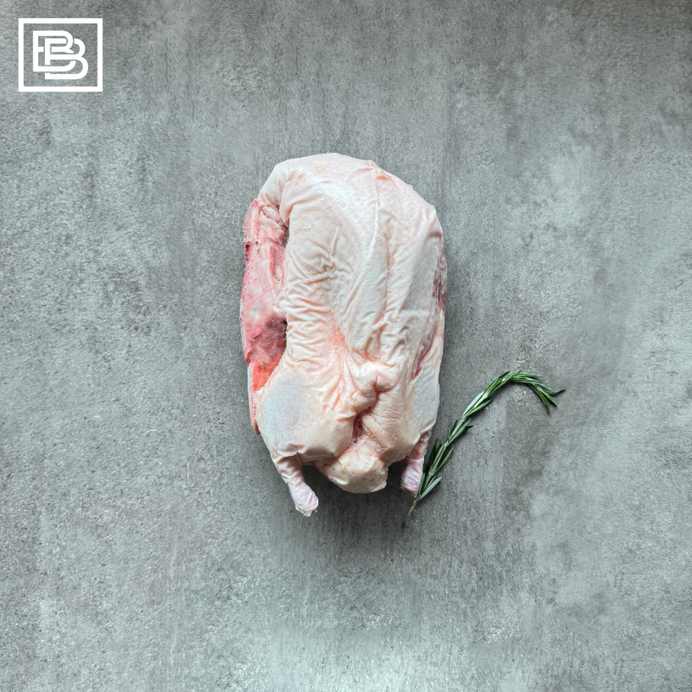 Silver Hill Duck Whole, Head on [2.3-2.5kg]