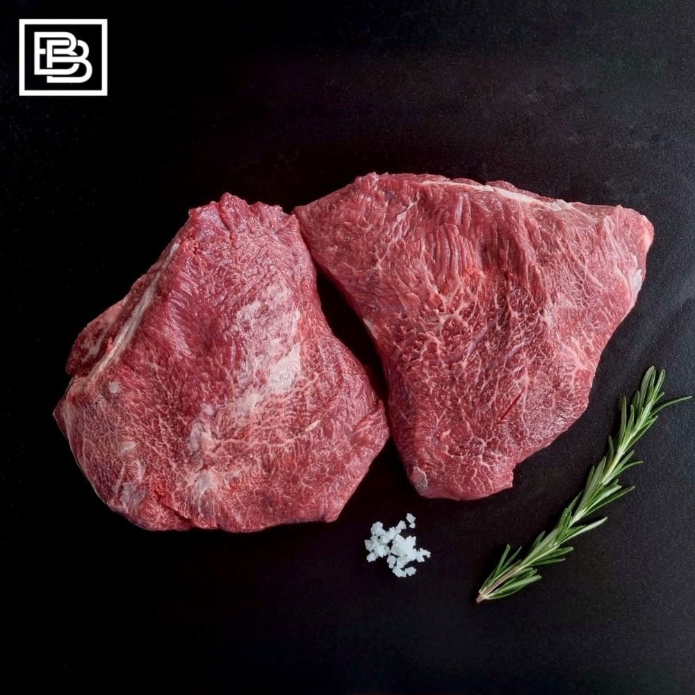 W. Black Wagyu Beef Frozen Cheeks [860-900g]